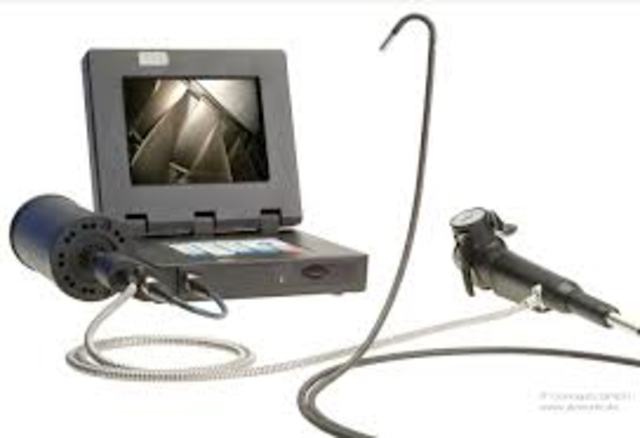 En EEUU: Se crea el endoscopio paraa examinar el cuerpo humano por dentro.