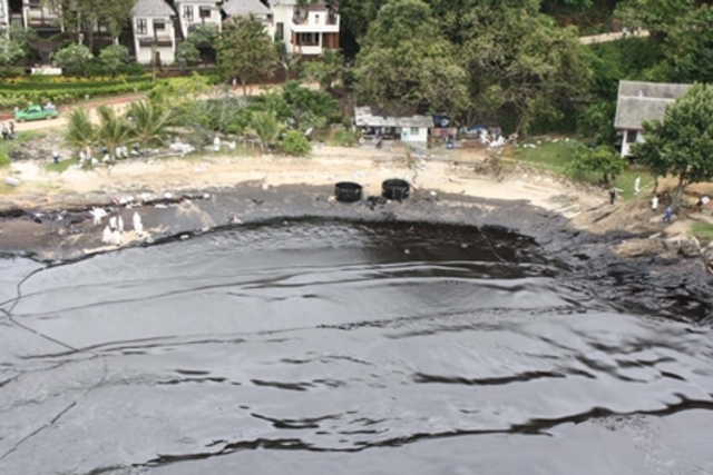 Oil Spill Koh Samet