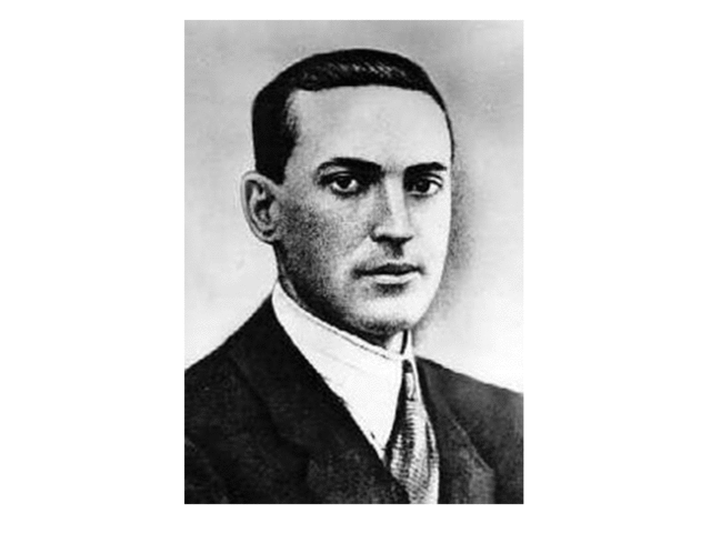 Lev Semiónovich Vygotsky, publica de primera edición de inteligencia para adultos