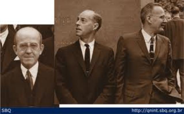 Oswald Theodore Avery, Colin MacLeod y Maclyn McCarty aíslan ADN como material genético