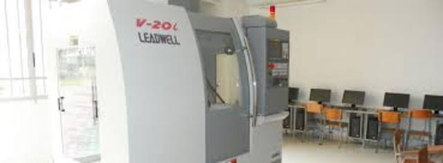 CREACION DE LOS LABORATORIOS