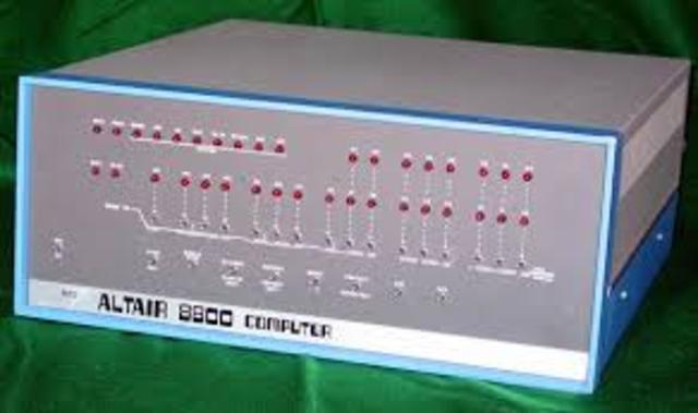 COMPUTADORA ALTAIR 8800