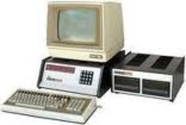 Aparece la primera computadora la ENIAC