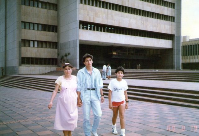 MI MAMÁ EN EMBARAZO