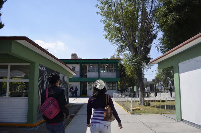 me promueven al Laboratorio de Ciencias Naturales en el COBAEP