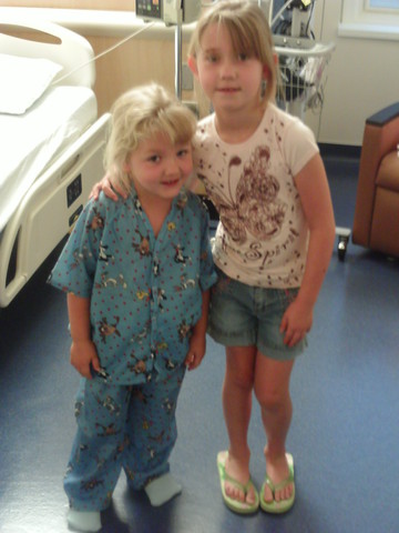 sister had eye surgury