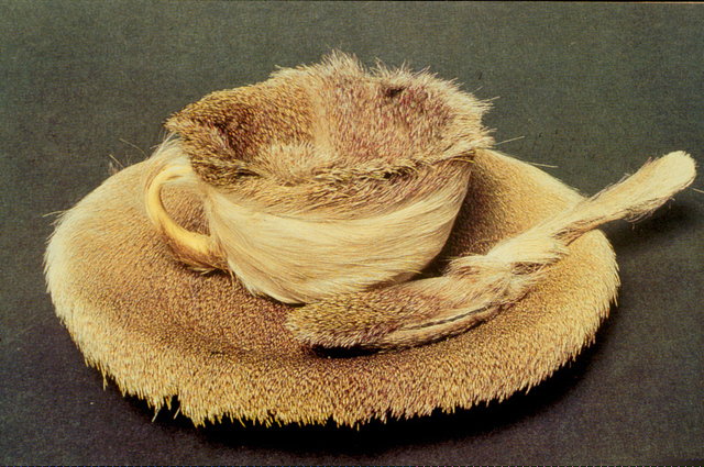 Meret Oppenheim - Le déjeuner en fourrure