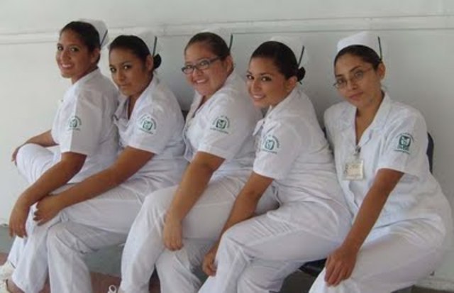 Desarrollo De Escuelas De Enfermeria