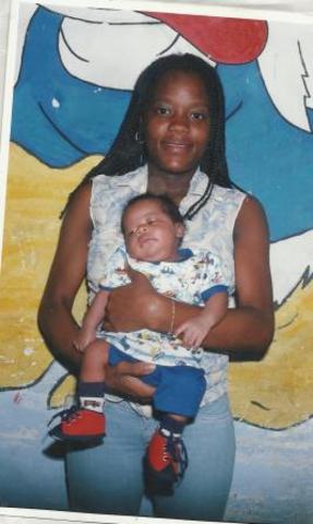 con mi hijo en sus 2 meses