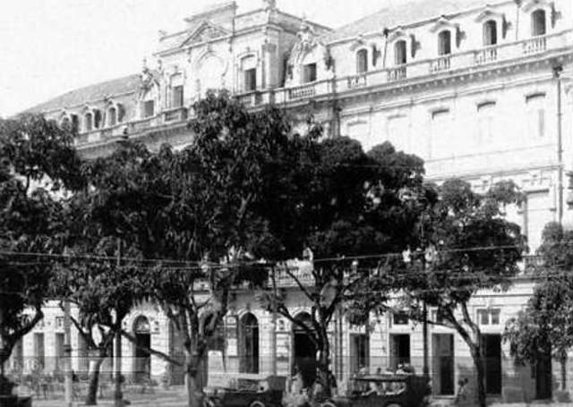 El primer hotel estadounidense, el City Hotel.