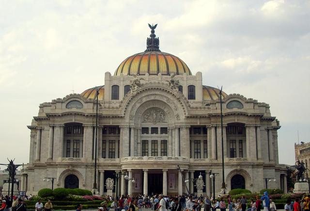 Proyecto de ley del contrato de trabajo en el DF