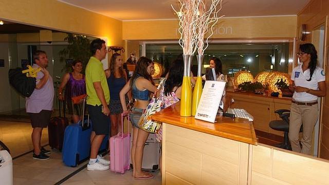 Los estadounidenses comenzaron a viajar como nunca antes.