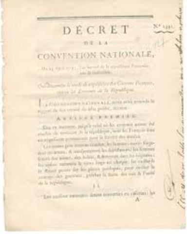 Military conscription is decreed by the Convention