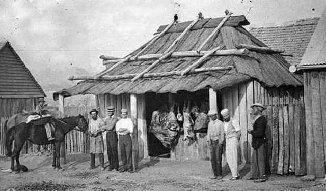 The First Free Settlers Arrive