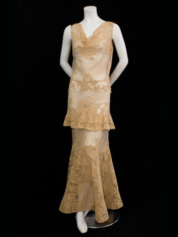 Lace/silk chiffon evening dress