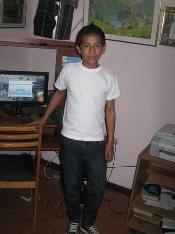 Nace Mi Hermano Menor.