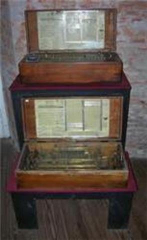 PRIMERA CALCULADORA DE PROPOSITO GENERAL