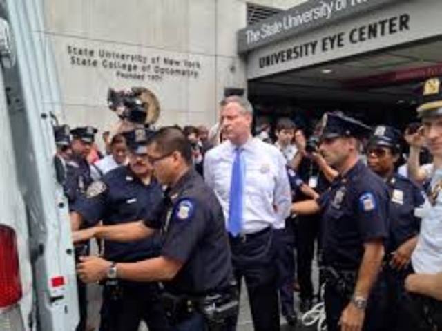 De Blasio Arrested for Civil Disobedience