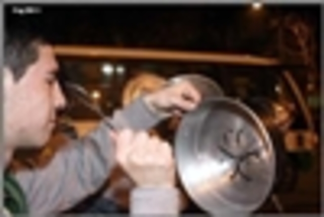 Cacerolazo nocturno en Tunja-Boyaca.