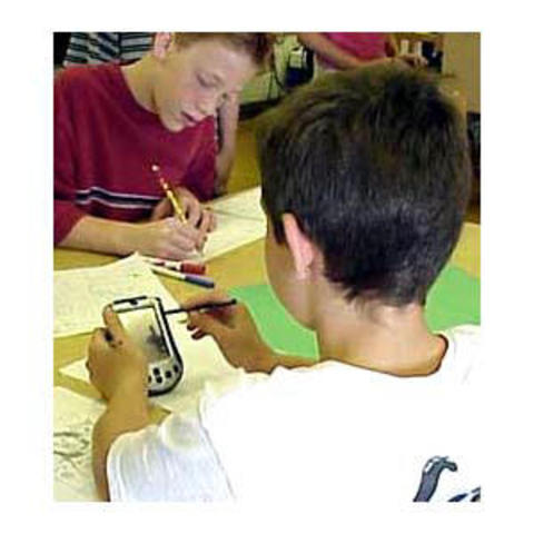 Universidades en Europa y Asia desarrollan y evalúan Mobile Learning.