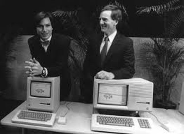 Bill Gates y John Sculley CEO de Apple
