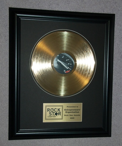 Billboard magazine publishes its first chart of top-selling records.