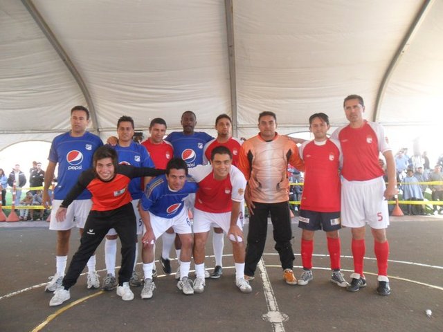 PARTIDO AMISTOSO CON VIEJAS GLORIAS DEL FUTBOL CAPITALINO