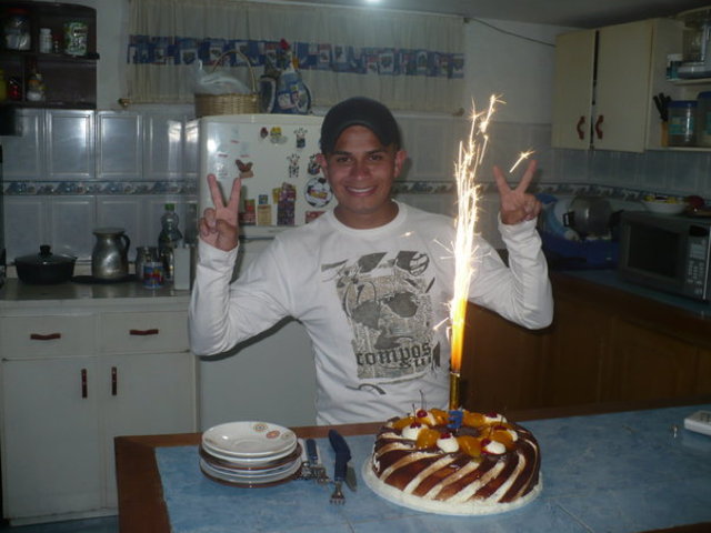 CUMPLE NUMERO 22 DE MI HERMANO ESTEBAN