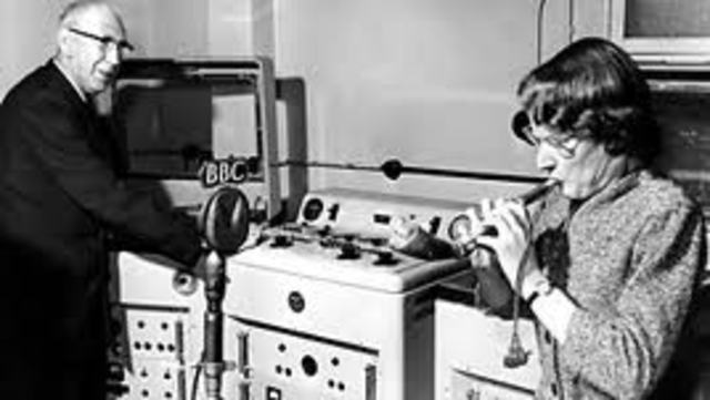 Enseñanza Universitaria por radio