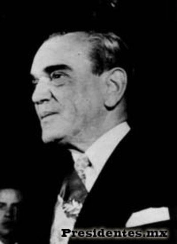 Adolfo Ruíz Cortines es Presidente