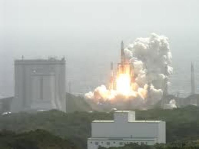 Japan Successfully Launches Lunar Explorer "Kaguya"