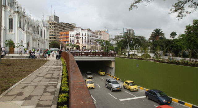 HUNDIMIENTO – TUNEL AVENIDA COLOMBIA