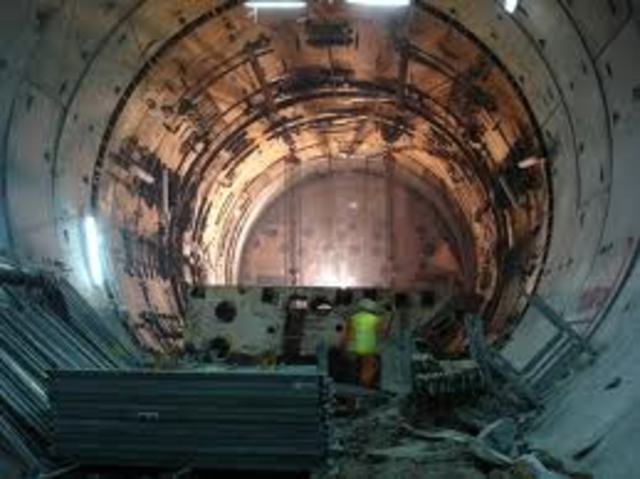 TUNEL DE SAN GOTARDO SUIZA