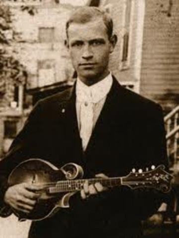 Lloyd Loar created the first electric pickup.