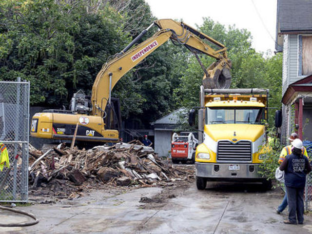 Demuelen casa del cautiverio