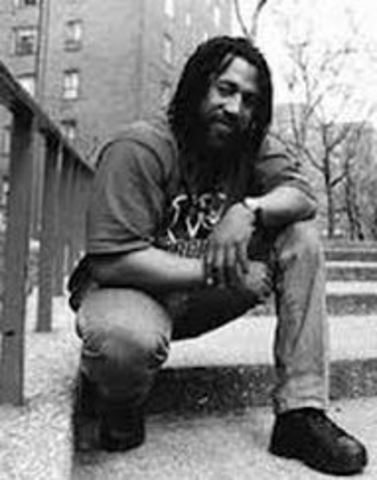 Clive Campbell, the father of hiphop, bliver født