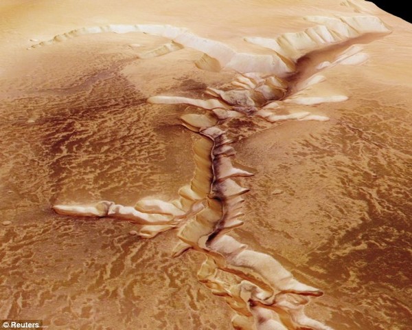 Giovanni Schiaparelli found canals on the surface of Mars.