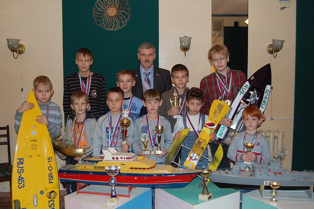 "Скоростные радиоуправляемые модели"