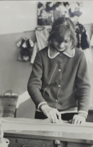 Юные умельцы кружка "Кройка и шитье"