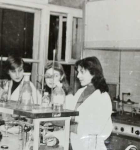 Выпускники химической лаборатории