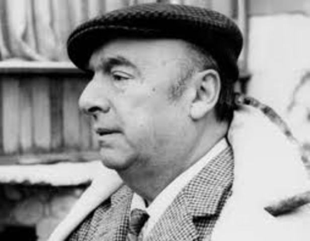 Pablo Neruda gana el Premio Nobel de Literatura.