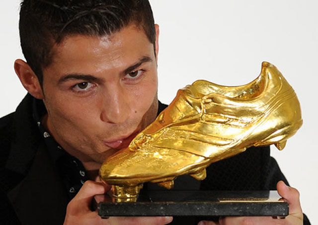 Ronaldo Donates His Golden Boot