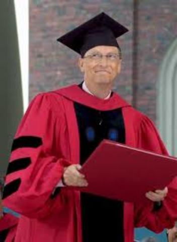 RECIBE DIPLOMA HONORIS CAUSA DE LA UNIVERSIDAD DE HARVARD