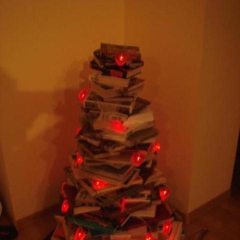 Intellectual New Year Tree