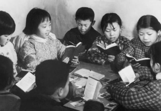 Mao es nombrado secretario de la Asociación de Estudiantes