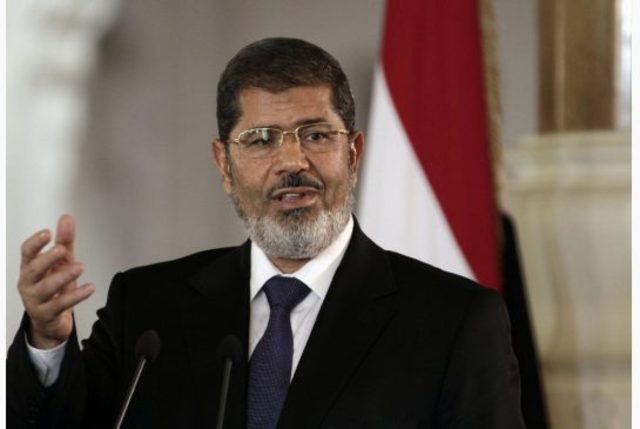Morsi Announces Expanded Powers