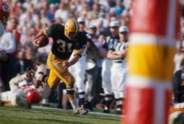 The First Super Bowl Between The Green Bay Packers And The Kansas City Chiefs