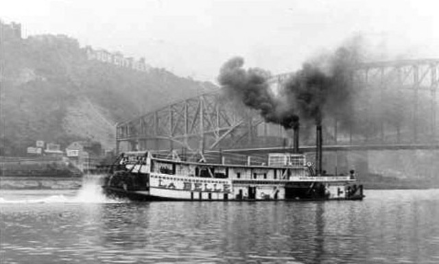 Cook on Riverboat LaBelle