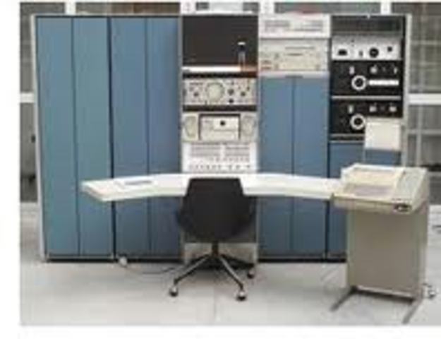 El bebe Unix en una DEC PDP-7.