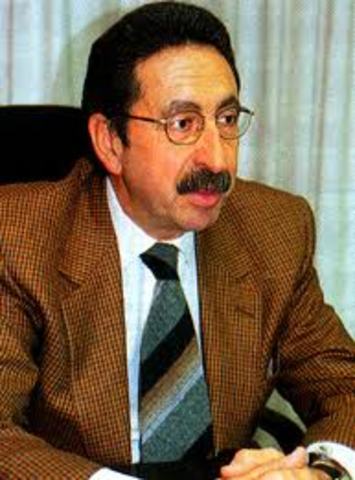 Jefe de servicio  de Cirugía Ortopédica y Traumatología en el Hospital de La Zarzuela de Madrid.